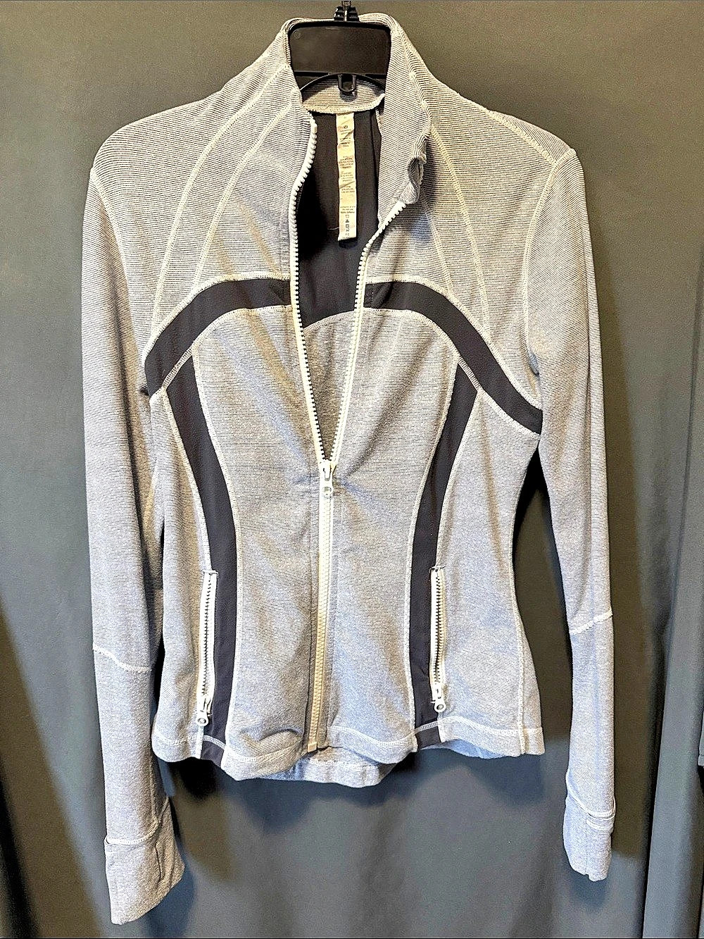 lululemon Define Jacket Women's Striped Athletic Jacket Size 8